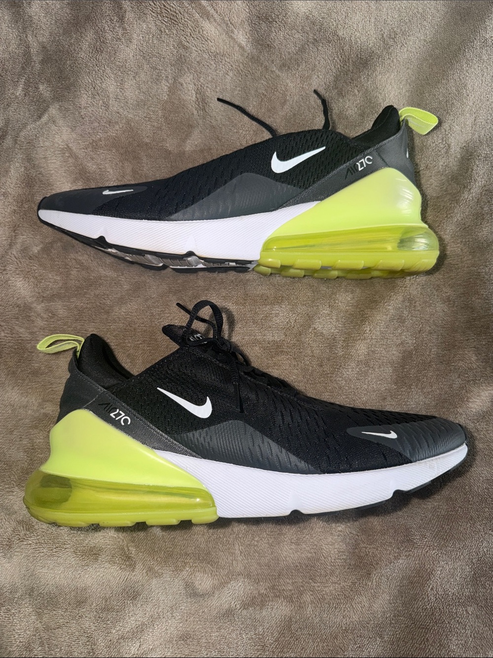 Nike  Air Max 270 Sneakers - Picture 8 of 11